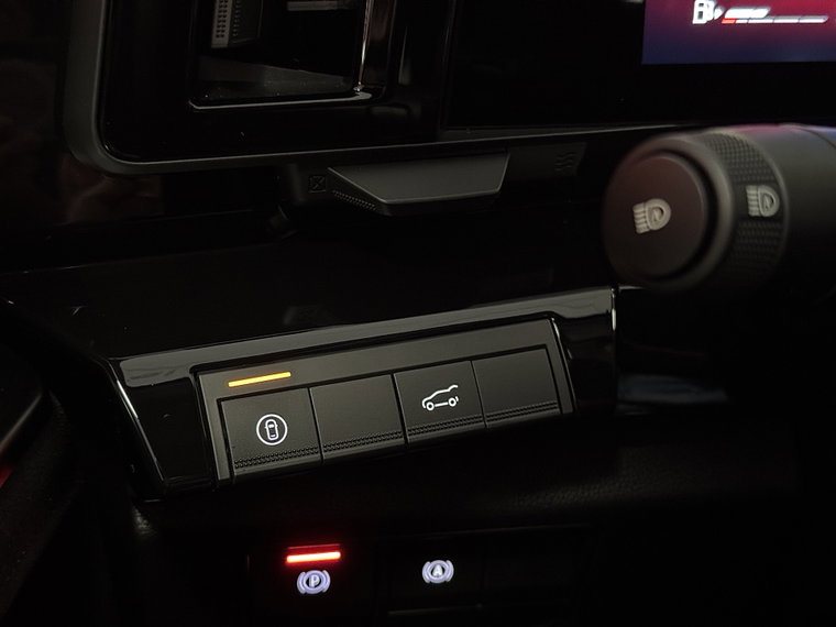 Vehicle Image 34