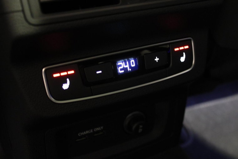 Vehicle Image 36