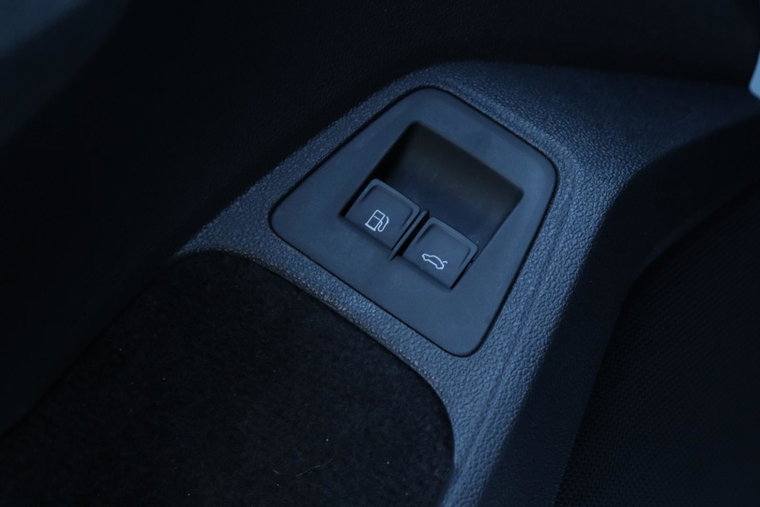 Vehicle Image 50