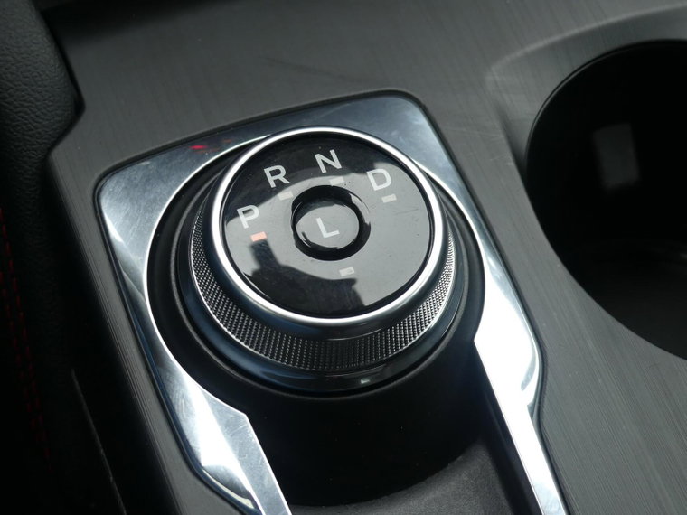 Vehicle Image 37
