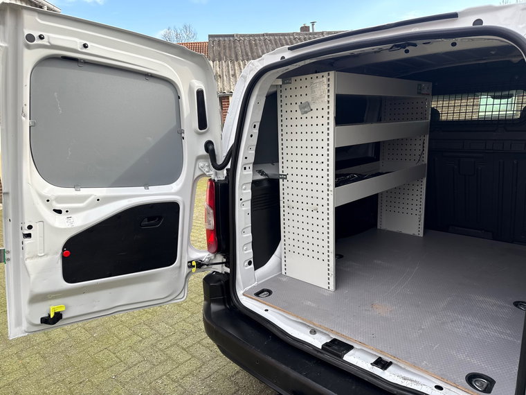 Vehicle Image 20
