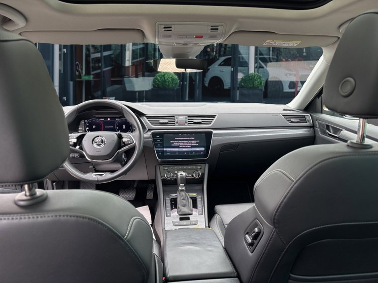 Vehicle Image 20