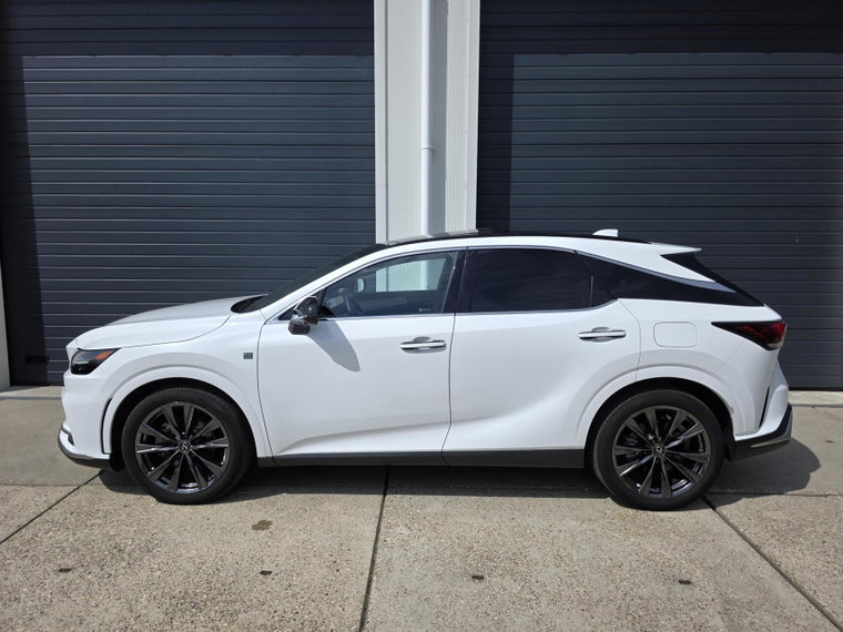 Vehicle Image 6