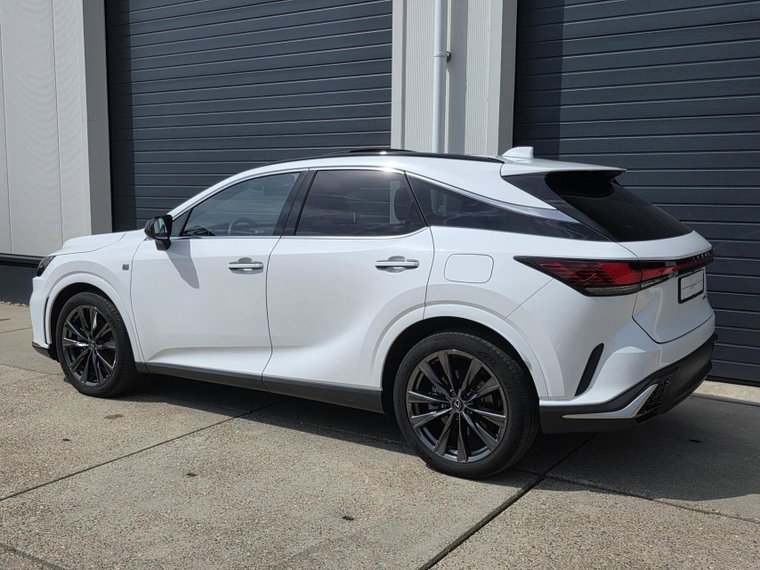 Vehicle Image 7