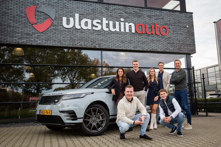 Vehicle Image 25