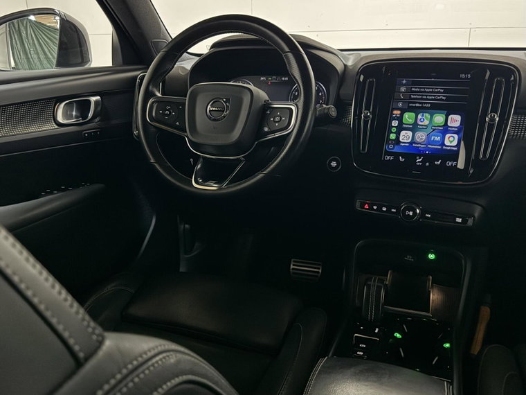 Vehicle Image 17
