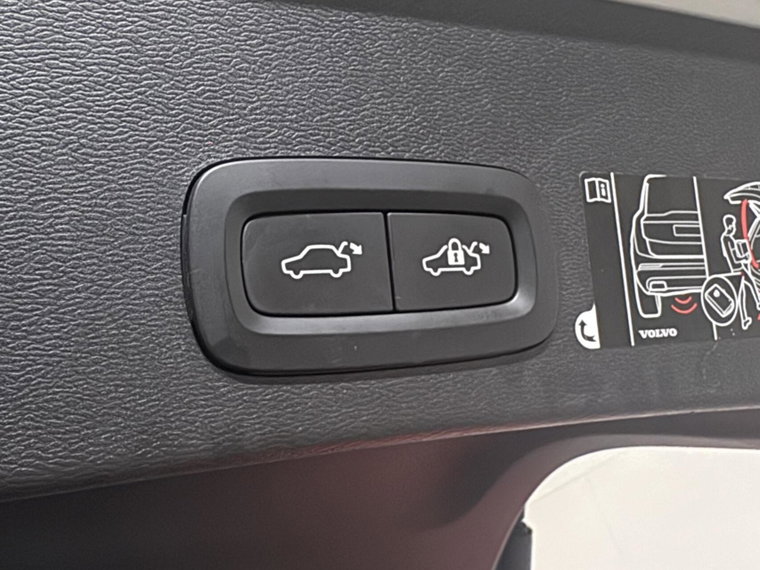Vehicle Image 56
