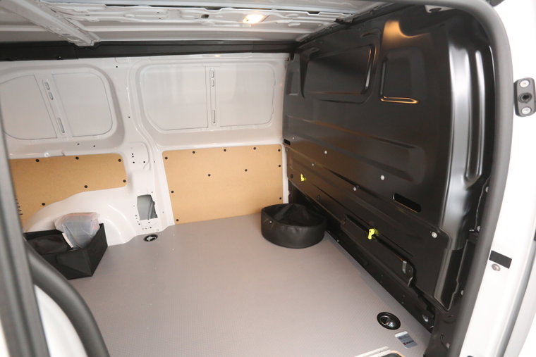 Vehicle Image 25