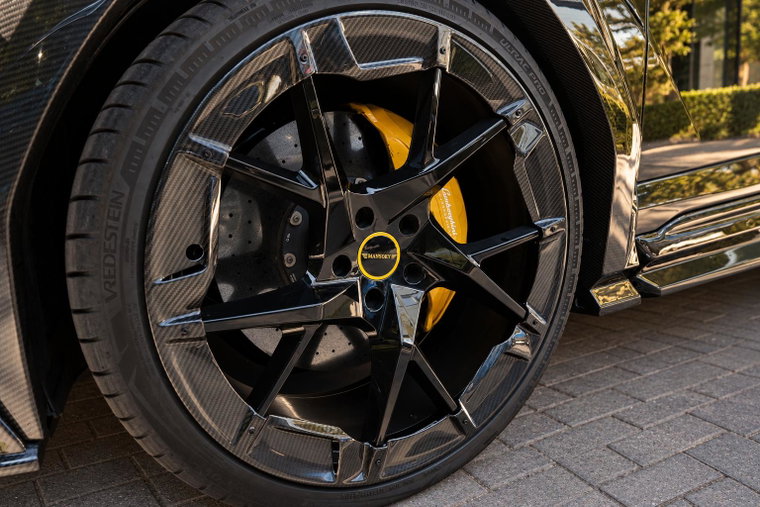 Vehicle Image 25