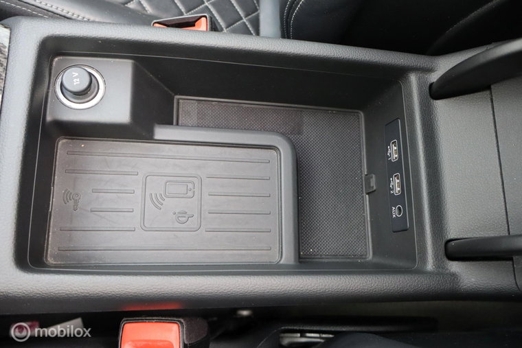 Vehicle Image 60