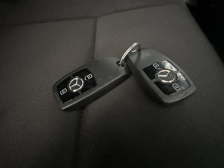 Vehicle Image 24