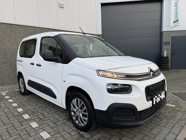 Vehicle Image 20