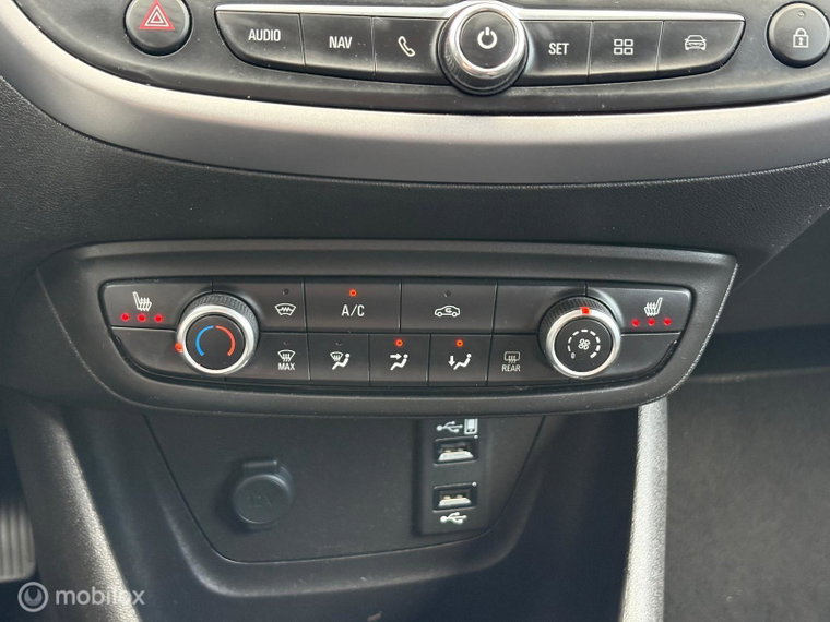 Vehicle Image 28
