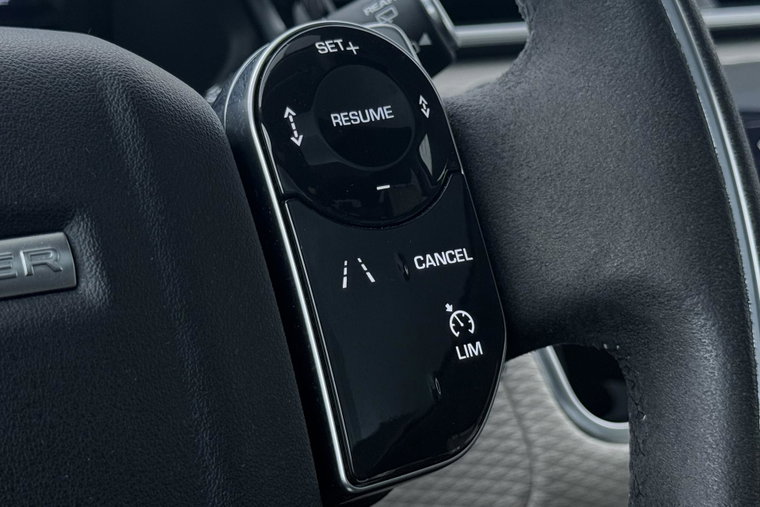 Vehicle Image 41