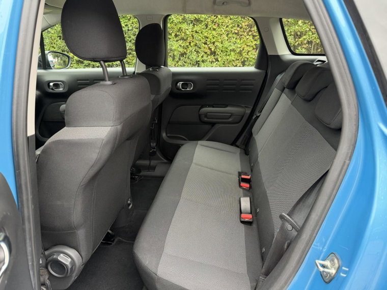 Vehicle Image 17