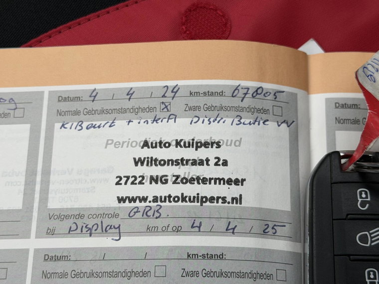Vehicle Image 35