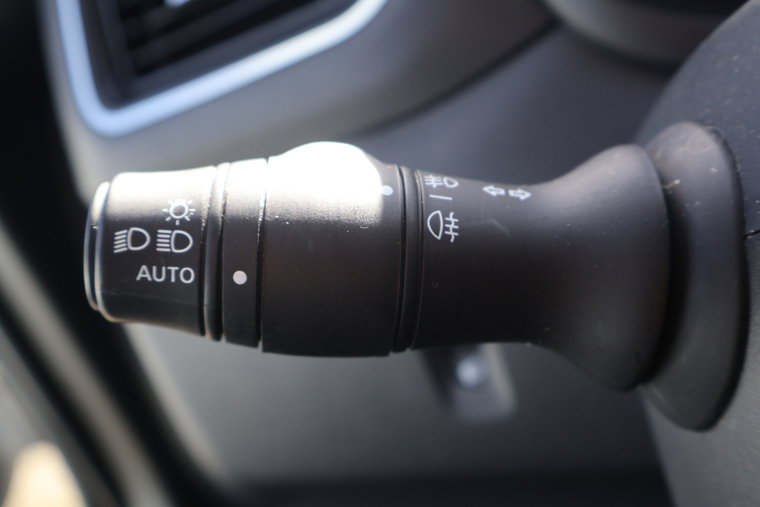 Vehicle Image 25