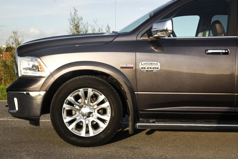 Vehicle Image 20