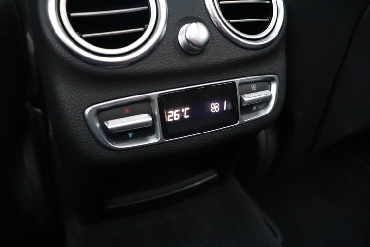 Vehicle Image 26