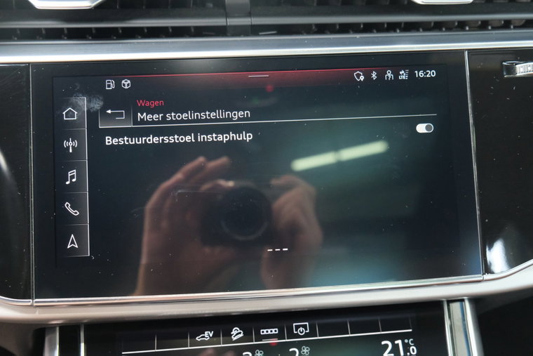 Vehicle Image 38