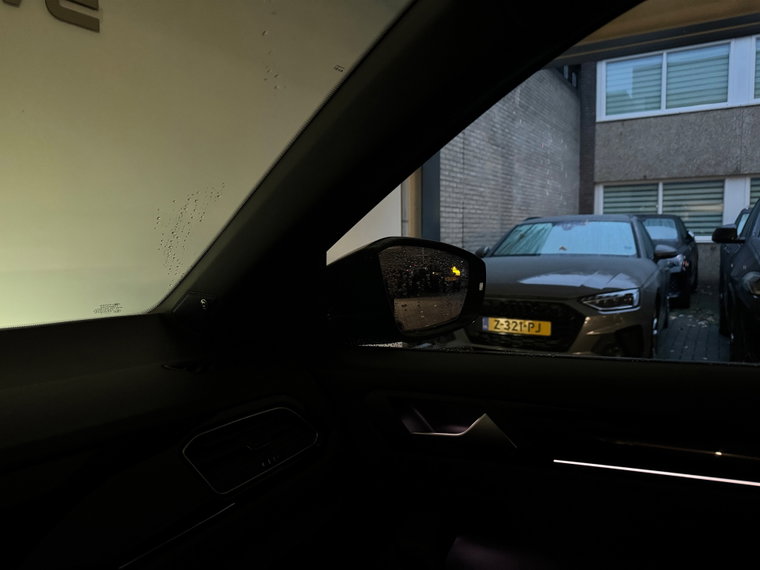 Vehicle Image 28