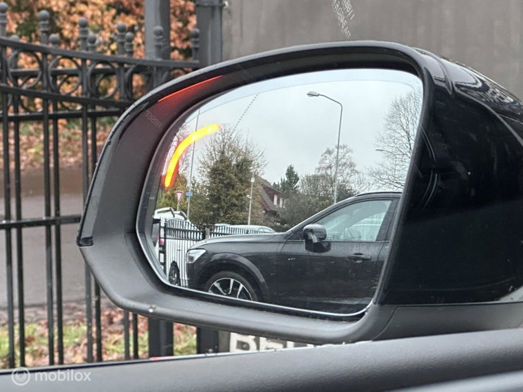 Vehicle Image 28