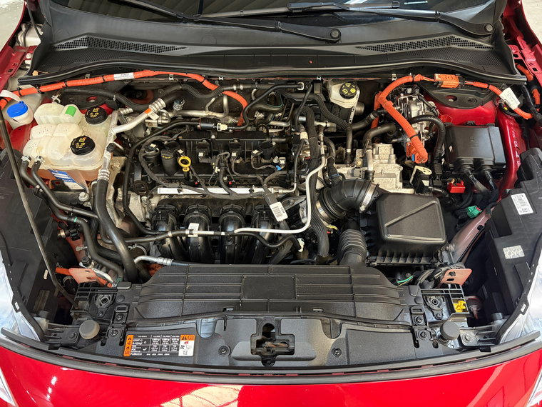 Vehicle Image 12