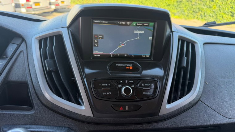 Vehicle Image 23
