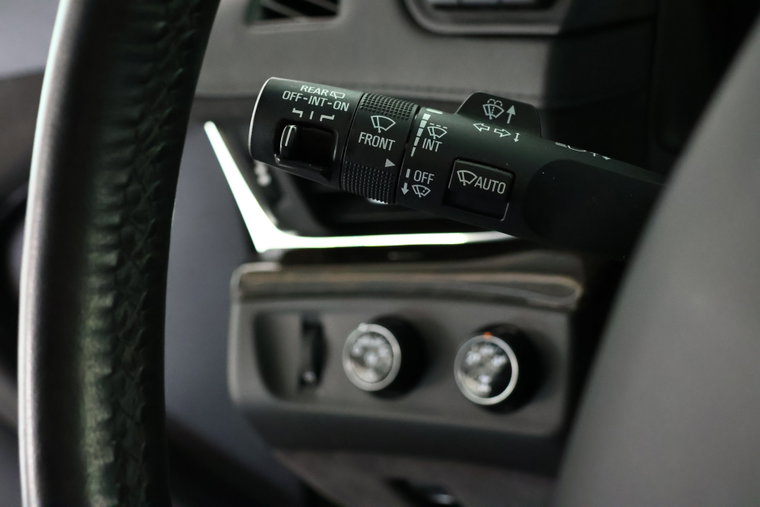 Vehicle Image 33