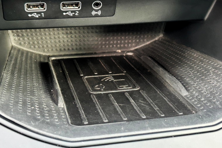 Vehicle Image 14
