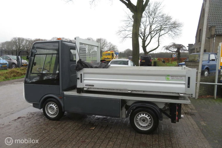 Vehicle Image 18