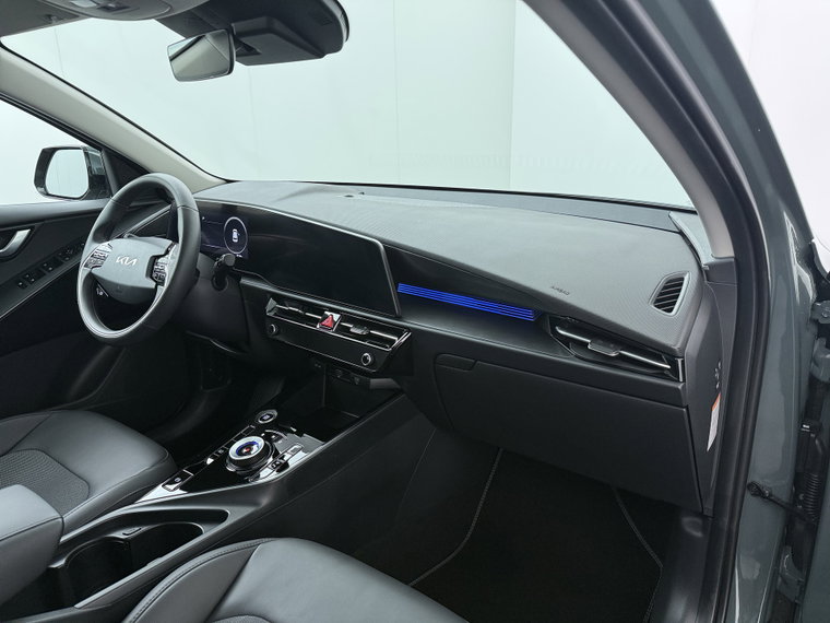 Vehicle Image 40