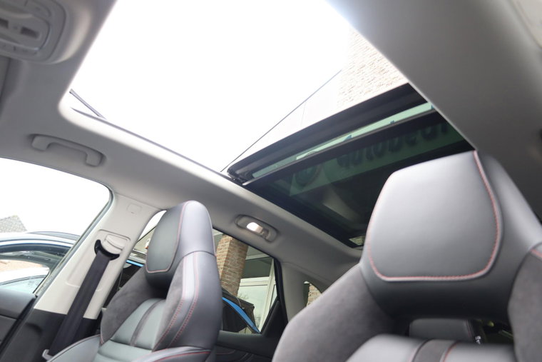 Vehicle Image 36