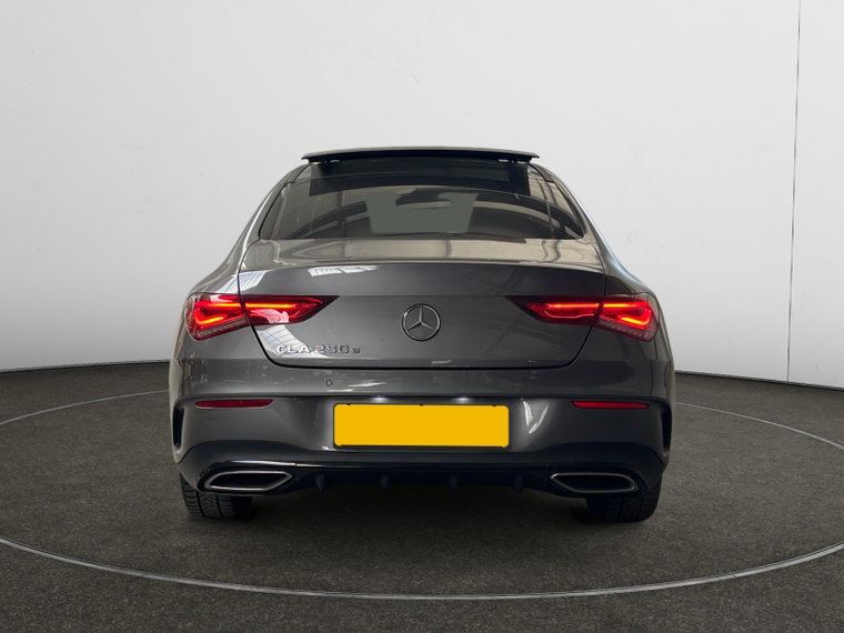 Vehicle Image 25