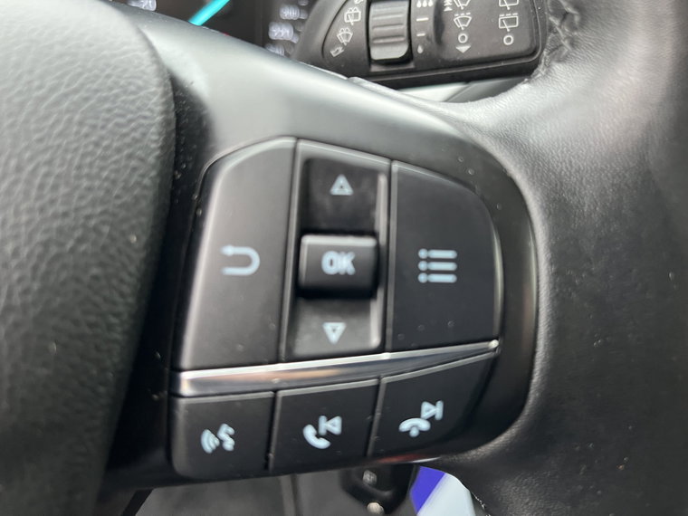 Vehicle Image 24