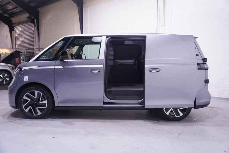 Vehicle Image 8