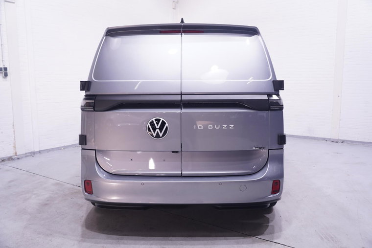 Vehicle Image 11