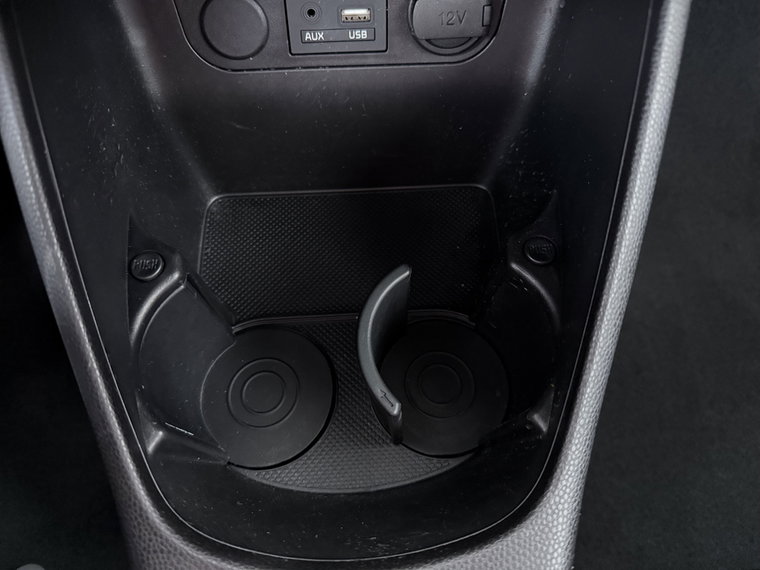 Vehicle Image 33