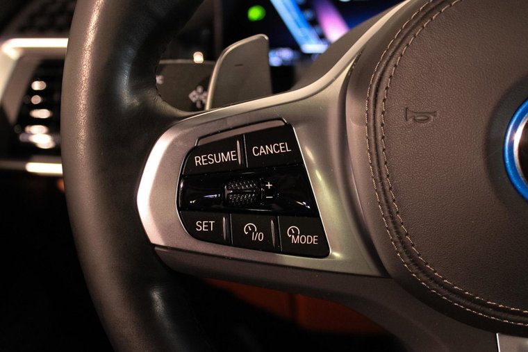 Vehicle Image 36