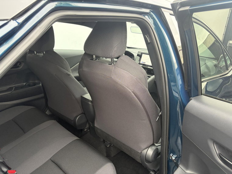 Vehicle Image 19