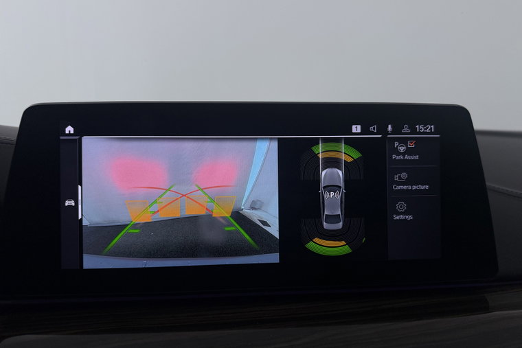 Vehicle Image 9