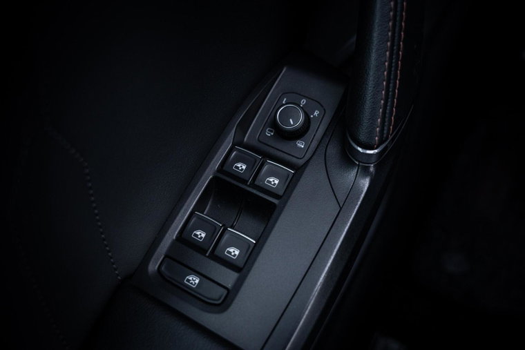 Vehicle Image 52