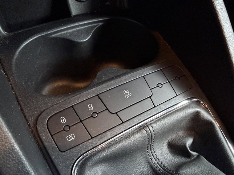 Vehicle Image 24