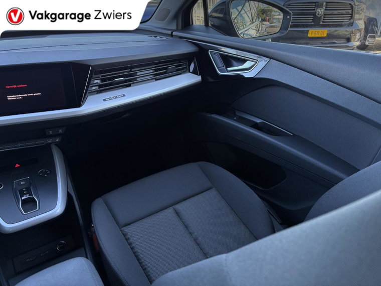 Vehicle Image 38