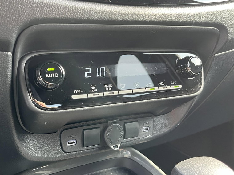 Vehicle Image 22