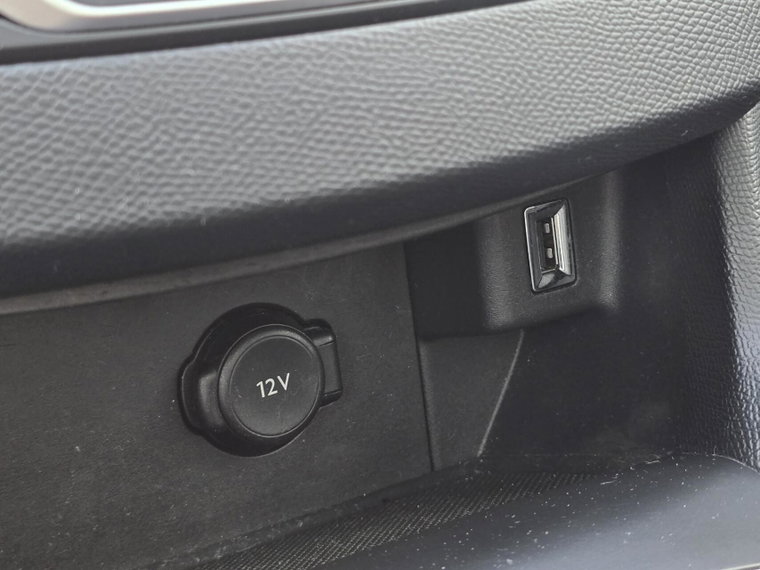 Vehicle Image 38