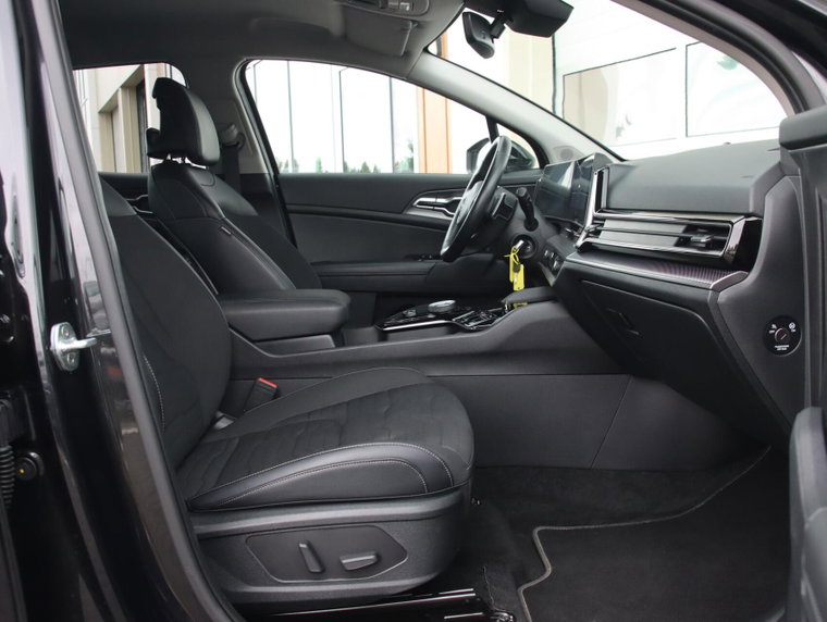 Vehicle Image 37