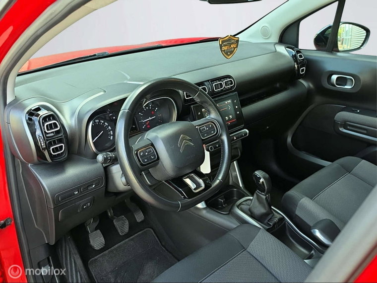 Vehicle Image 17