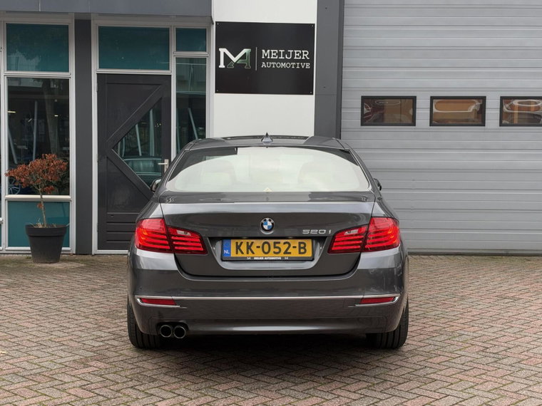 Vehicle Image 28