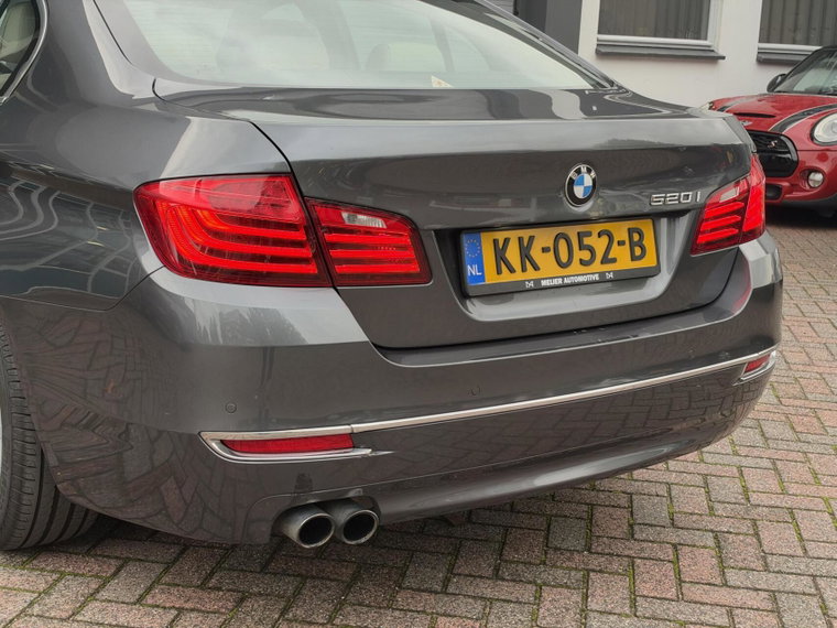 Vehicle Image 33
